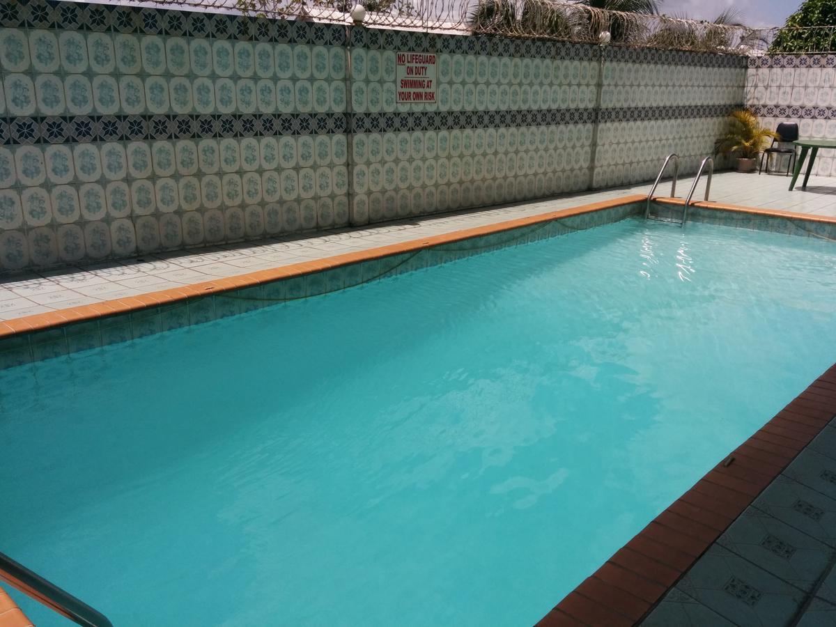 Regency Suites Hotel 乔治敦 外观 照片