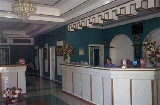 Regency Suites Hotel 乔治敦 内观 照片